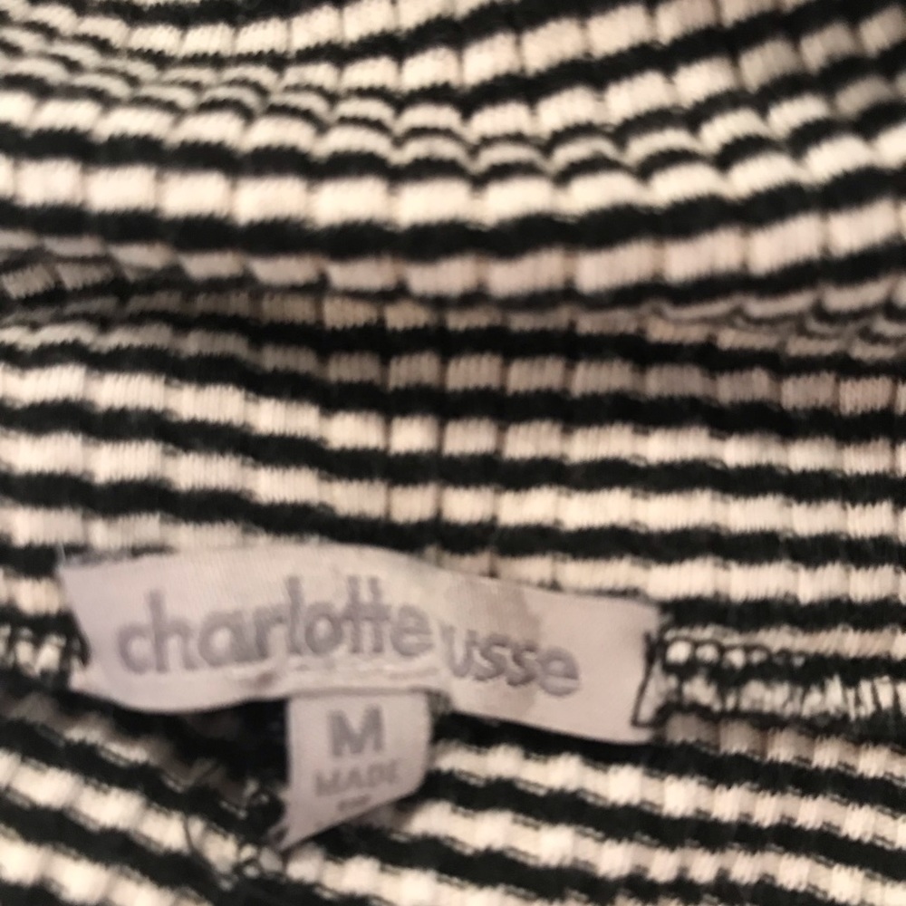 Black and White Stripped Skirt Tight Fitting - Picture 2 of 5